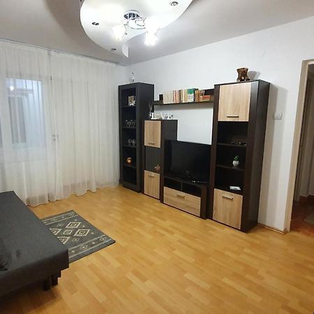 Apartament Cozy Orşova Exterior foto